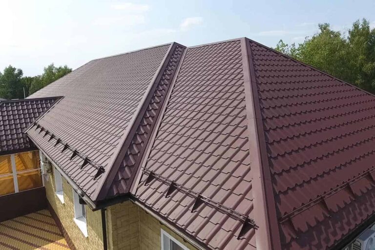 Acoperiș în 4 ape – ghid util pentru casa visurilor tale